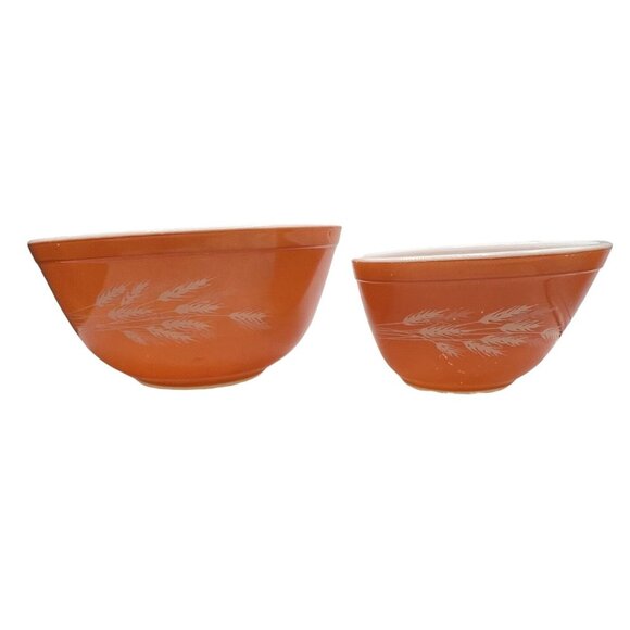 Just Found! Vintage Pyrex Autumn Harvest Mixing Bowl Set Of 2: 401, 403 GUC - Picture 10 of 16